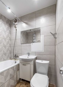 2-к квартира, 1/5 эт., 43м²