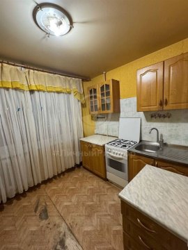 2-к квартира, 4/5 эт., 55м²